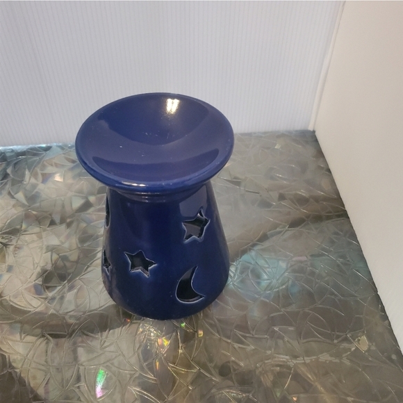 Ceramic Oil Burner in Deep Blue - Picture 4 of 8